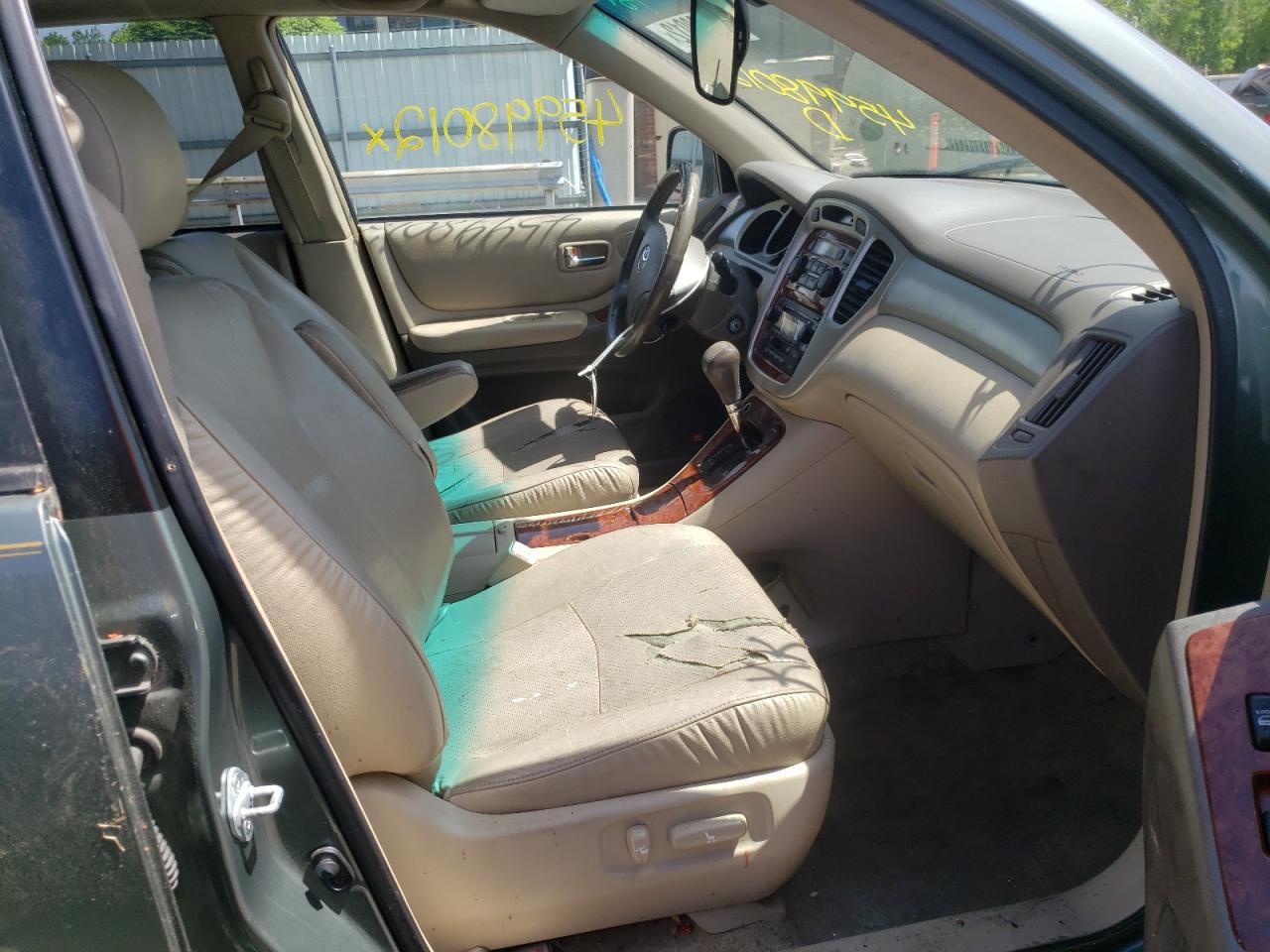 Photo 5 from auction – 2005 TOYOTA HIGHLANDER with VIN JTEDP21A750082120