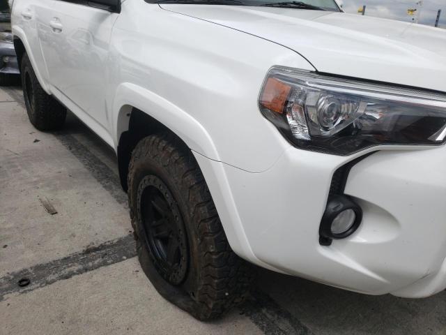 Photo 9 from auction – 2017 TOYOTA 4RUNNER SR with VIN JTEBU5JR7H5445479