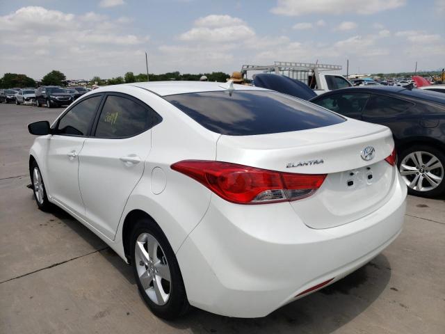 Photo 3 from auction – 2012 HYUNDAI ELANTRA GL with VIN 5NPDH4AE5CH117754