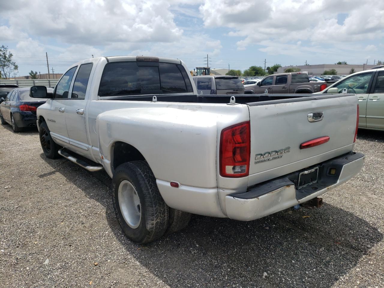 صورة رقم 3 من المزاد - 2004 DODGE RAM 3500 S مع VIN 3D7MA48C04G137807