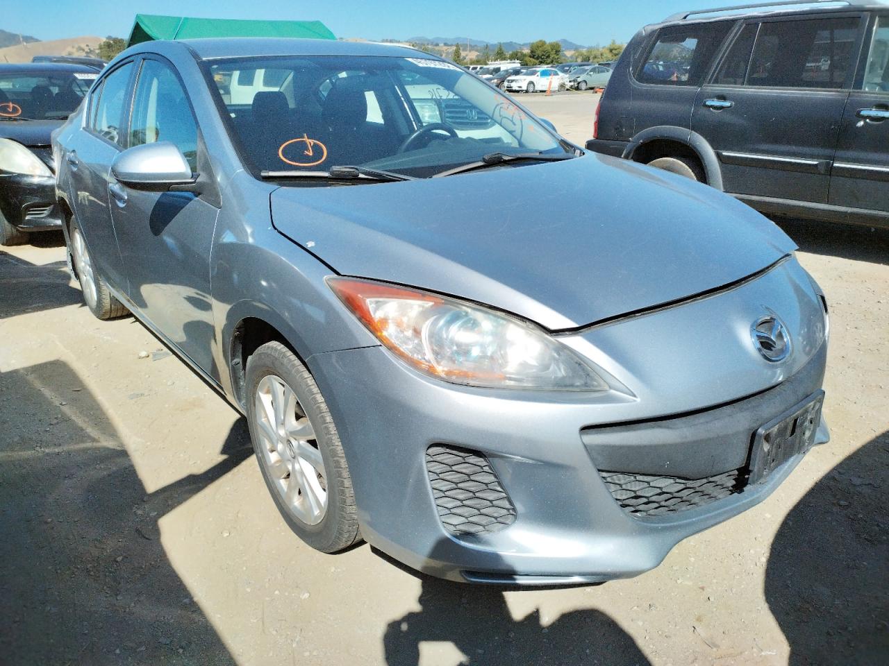 MAZDA 3 I 2013 with VIN JM1BL1VP2D1805817 - Photo from auction