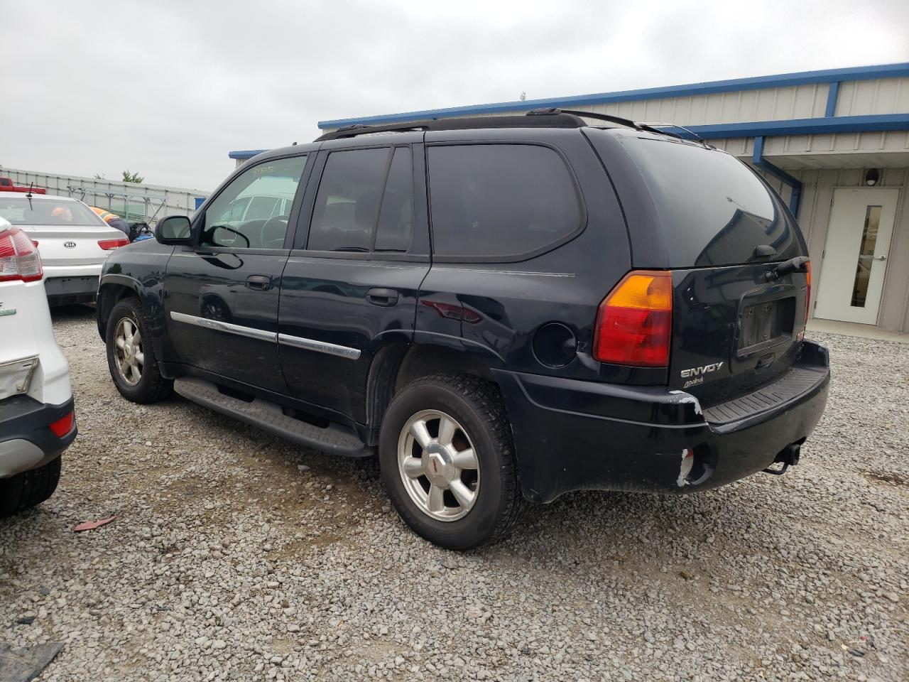 Photo 3 from auction – 2007 GMC ENVOY with VIN 1GKDT13S272145734