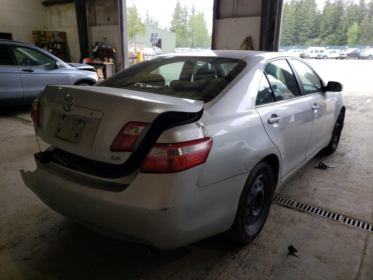 Photo 4 from auction – 2007 TOYOTA CAMRY CE with VIN JTNBE46K073077207