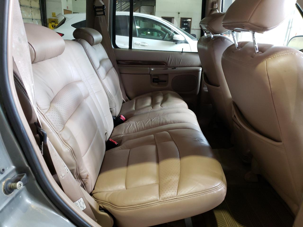 Photo 6 from auction – 1999 FORD EXPLORER with VIN 1FMZU34E7XZB77908