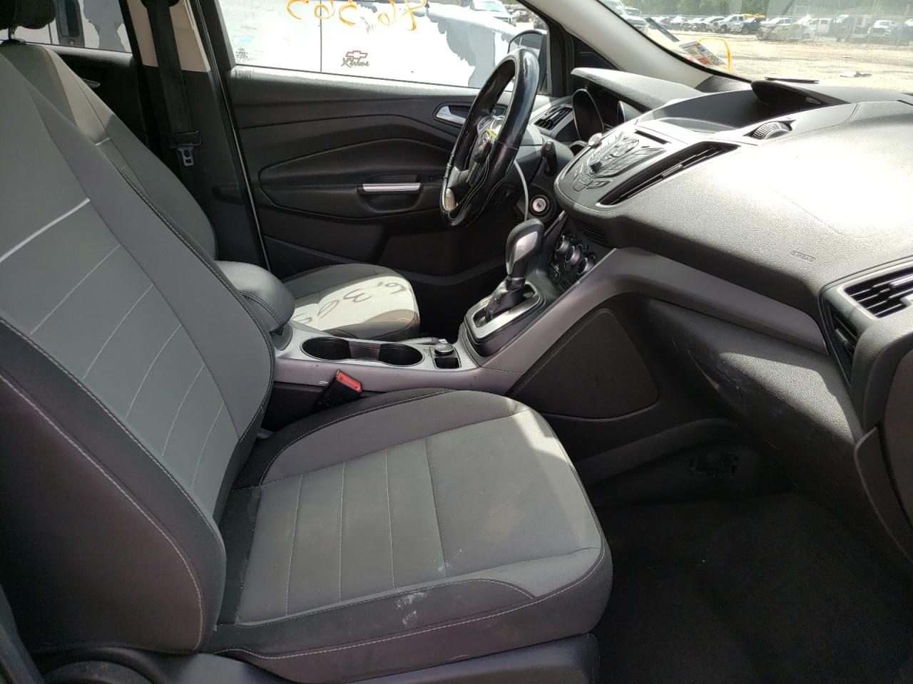 Foto 5 de la subasta – 2014 FORD ESCAPE SE con VIN 1FMCU0G99EUD38465