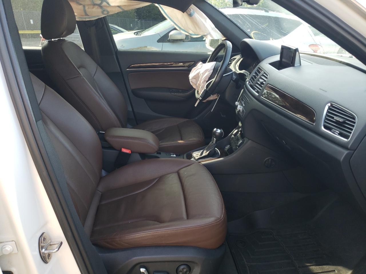 Photo 5 from auction – 2016 AUDI Q3 PREMIUM with VIN WA1BFCFS9GR009717