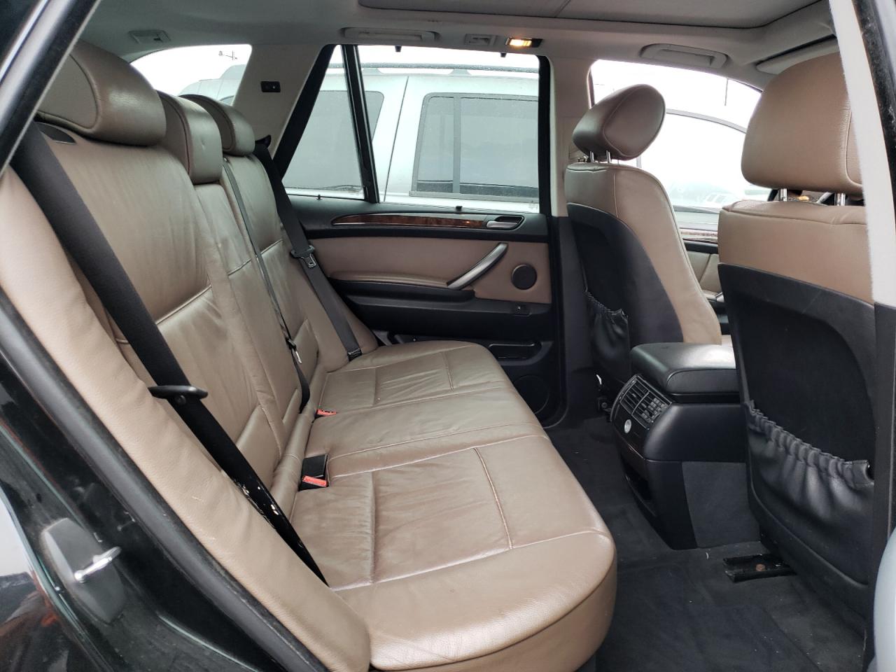 Photo 18 from auction – 2005 BMW X5 3.0I with VIN 5UXFA13515LU49342