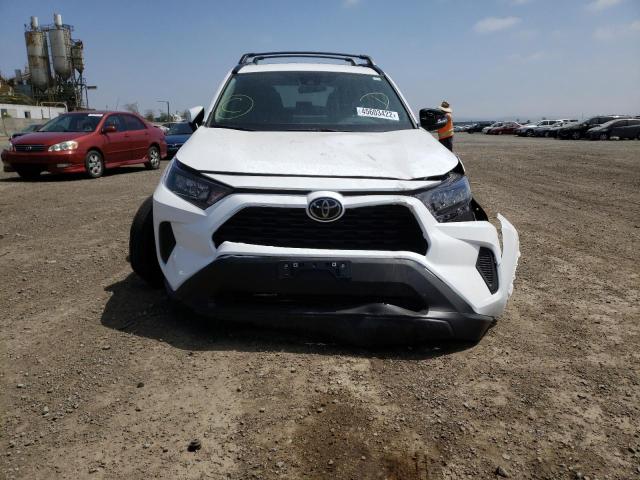Photo 9 from auction – 2021 TOYOTA RAV4 LE with VIN 2T3K1RFV4MC172158