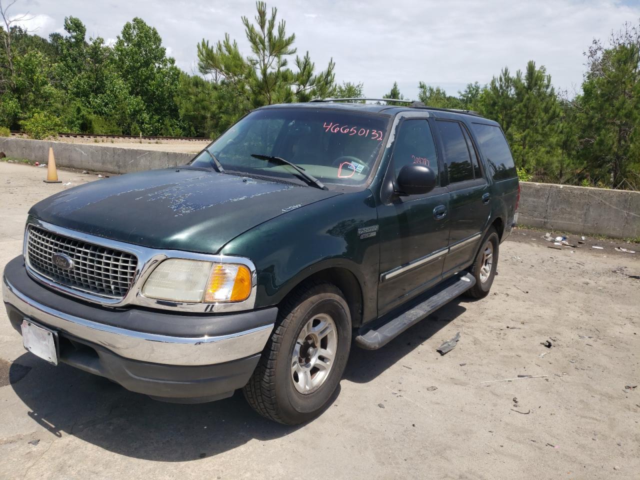 Photo 2 from auction – 2001 FORD EXPEDITION with VIN 1FMRU15W21LA46486