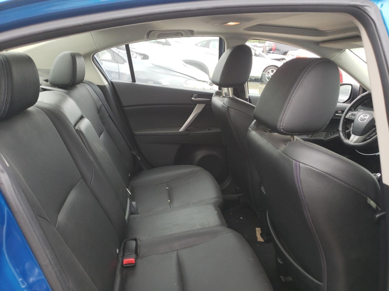 Photo 6 from auction – 2012 MAZDA 3 I with VIN JM1BL1W74C1561729