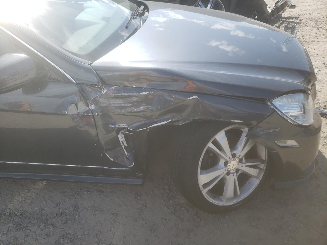 Photo 9 from auction – 2012 MERCEDES-BENZ E 350 with VIN WDDHF5KB3CA588218