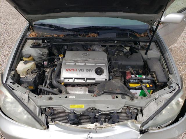 Photo 7 from auction – 2004 TOYOTA UK with VIN 4T1BF30KX4U582550