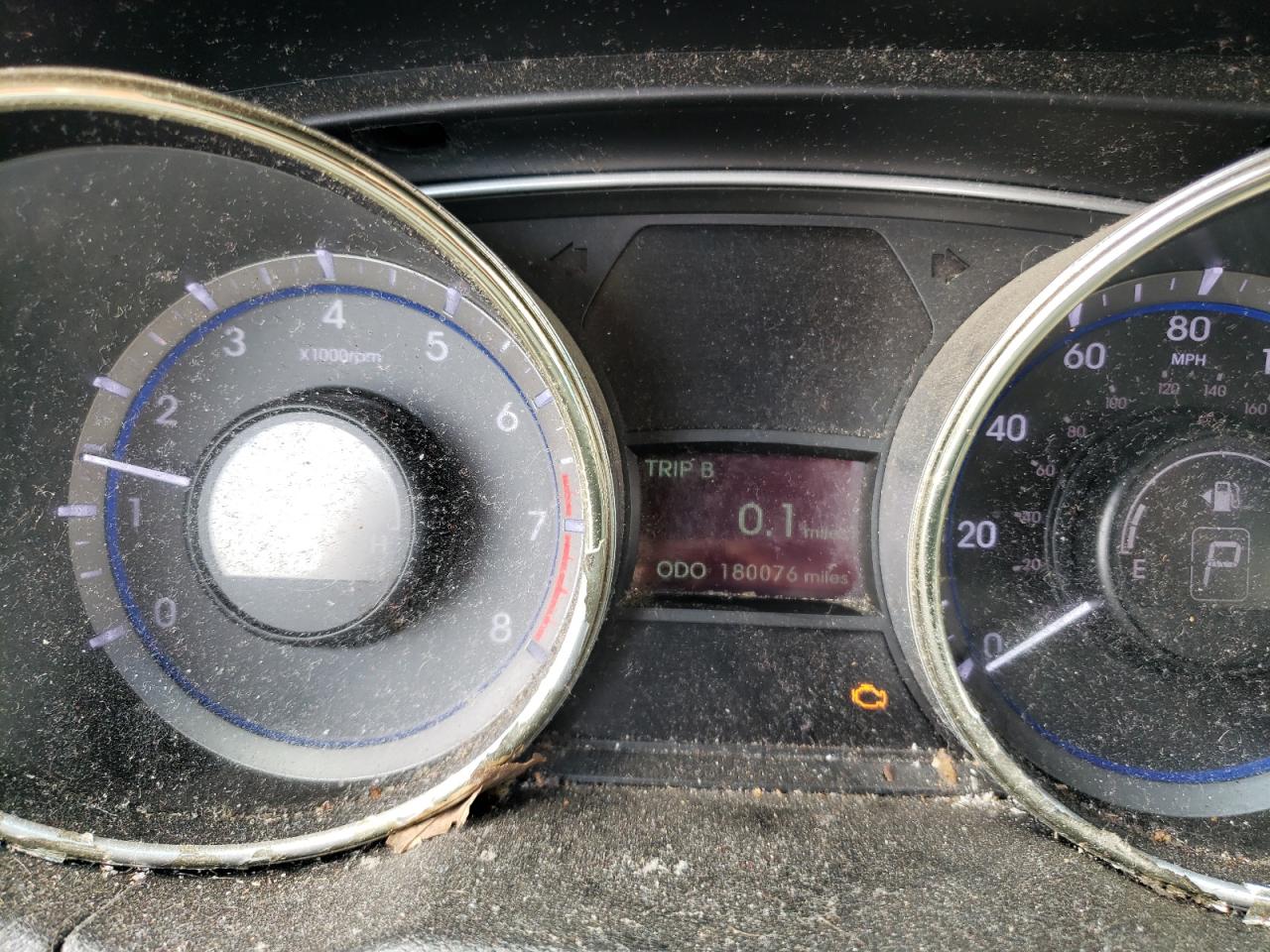 Zdjęcie 8 z aukcji – 2011 HYUNDAI SONATA SE z VIN 5NPEC4AC0BH244167