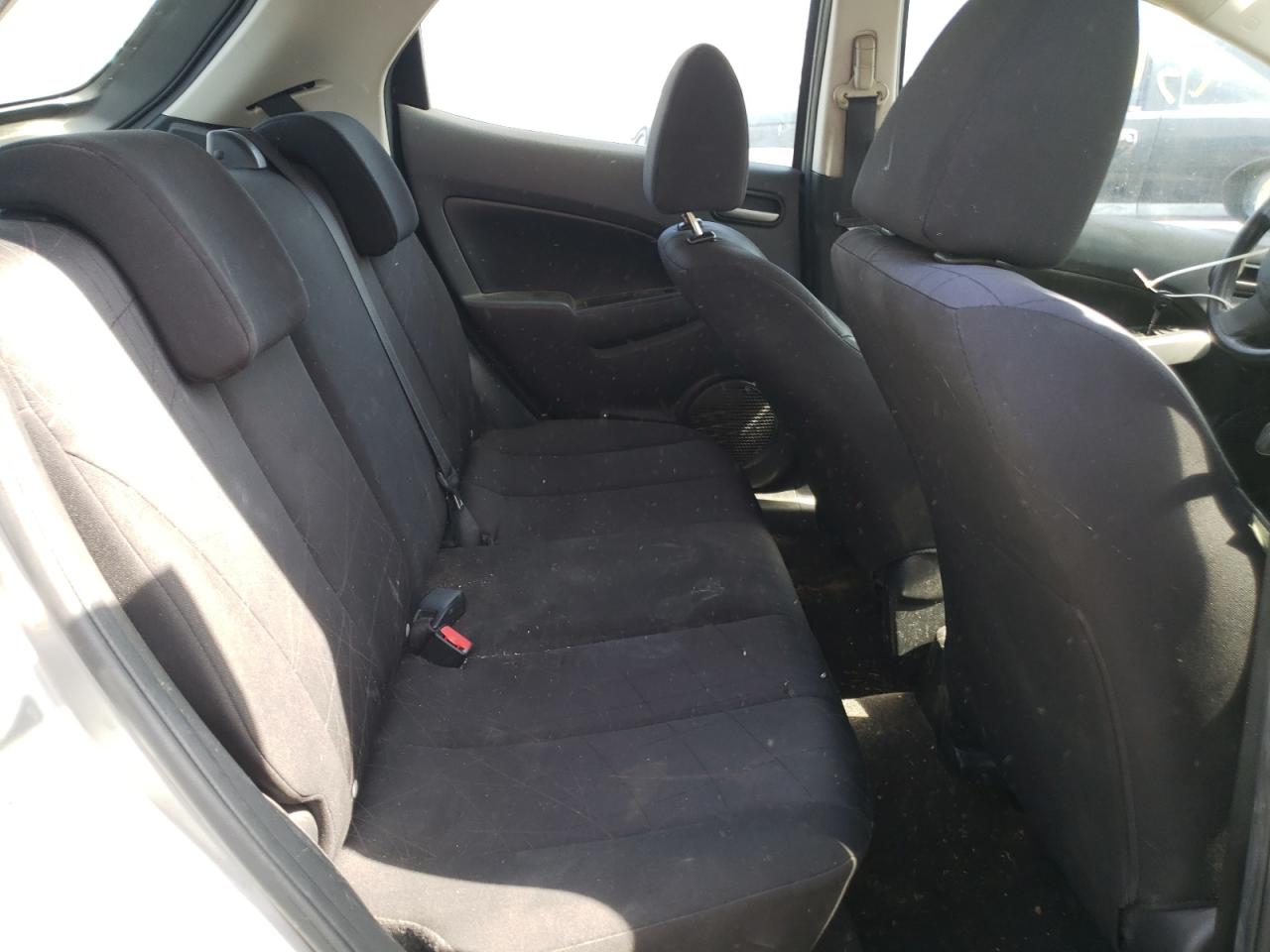 Photo 17 from auction – 2012 MAZDA MAZDA2 with VIN JM1DE1KZ6C0150929