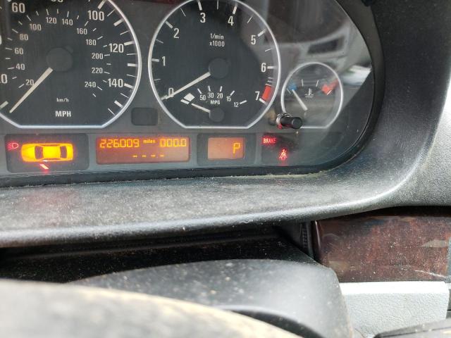 Photo 8 from auction – 2005 BMW 3 SERIES with VIN WBAEV534X5KM41680