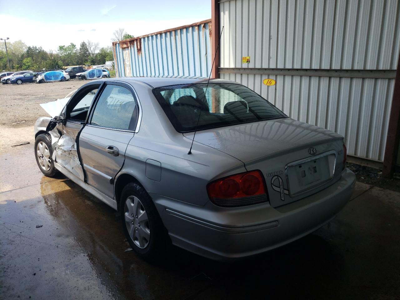 Photo 3 from auction – 2002 HYUNDAI SONATA GL with VIN KMHWF25S62A601131