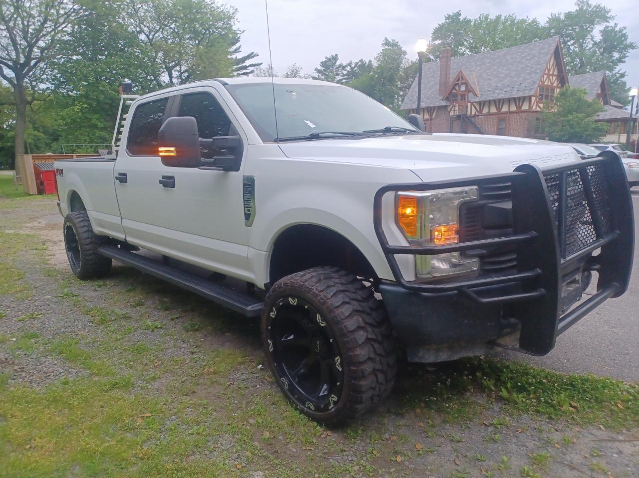 FORD F250 SUPER 2017 with VIN 1FT7W2B67HEF00312 - Photo from auction