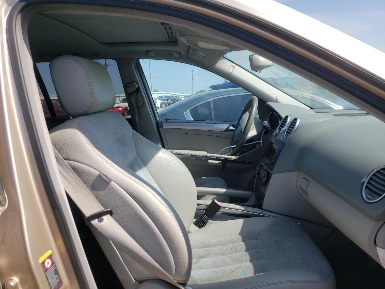 Photo 5 from auction – 2006 MERCEDES-BENZ ML 500 with VIN 4JGBB75E26A005442