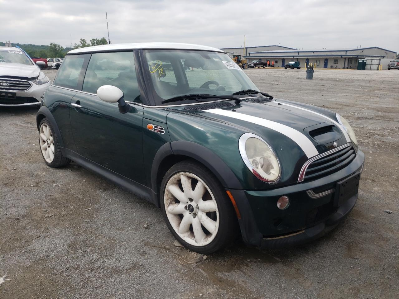 MINI COOPER S 2004 with VIN WMWRE33404TD81667 - Photo from auction