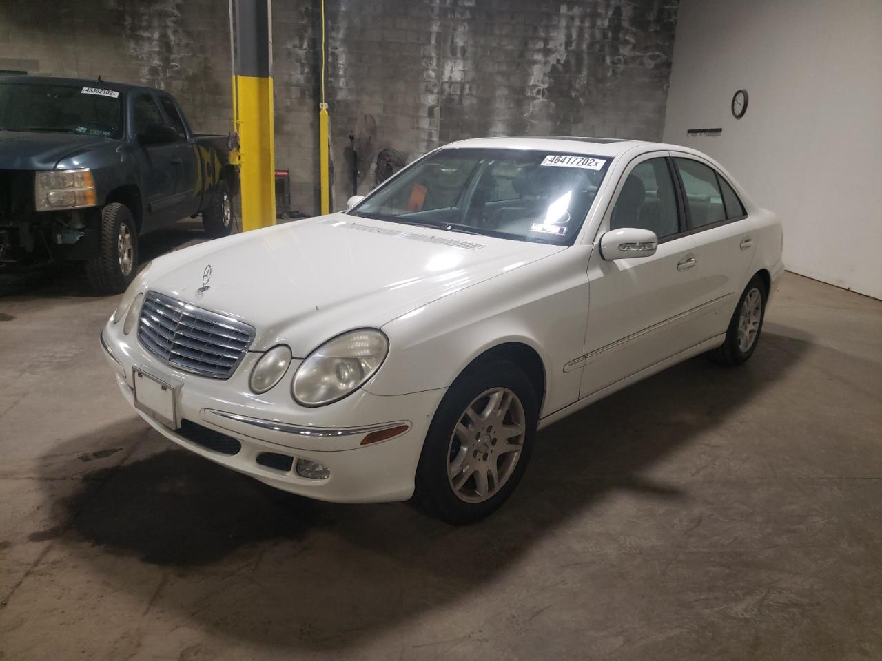 Photo 2 from auction – 2003 MERCEDES-BENZ E 320 with VIN WDBUF65J83X111961