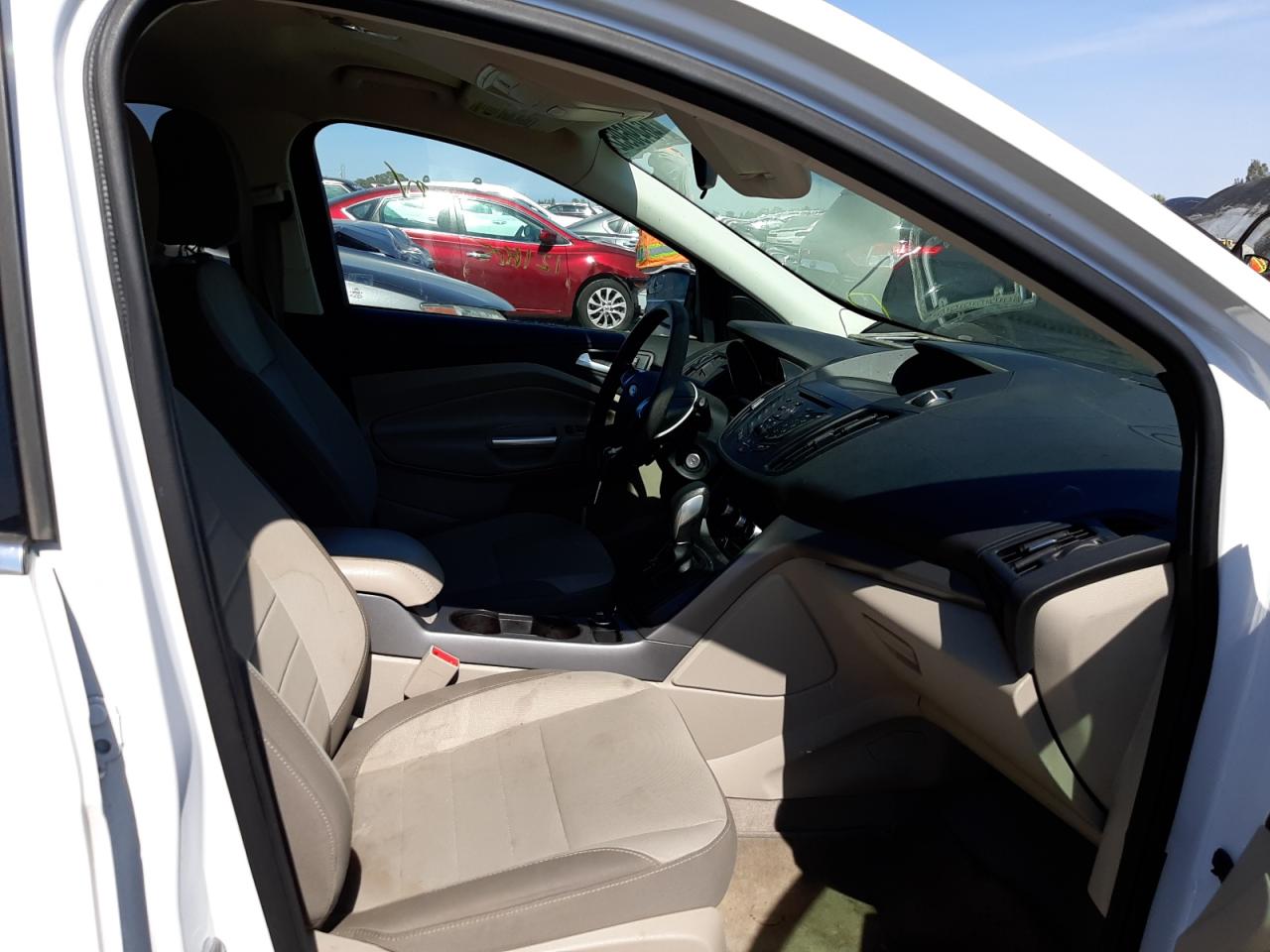 Photo 5 from auction – 2014 FORD ESCAPE SE with VIN 1FMCU0GX0EUC09898