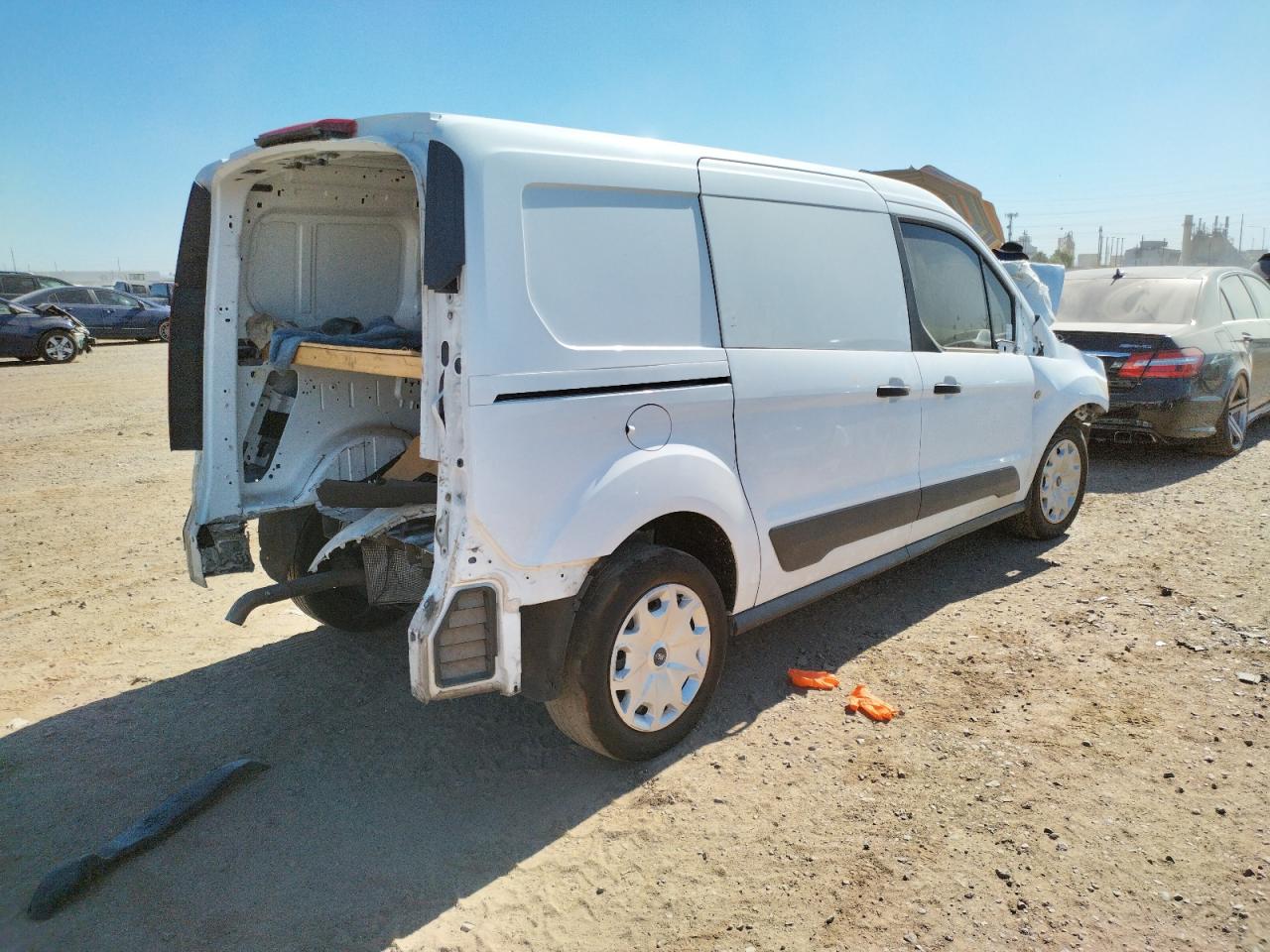 Photo 4 from auction – 2015 FORD TRANSIT CO with VIN NM0LS7E77F1205367