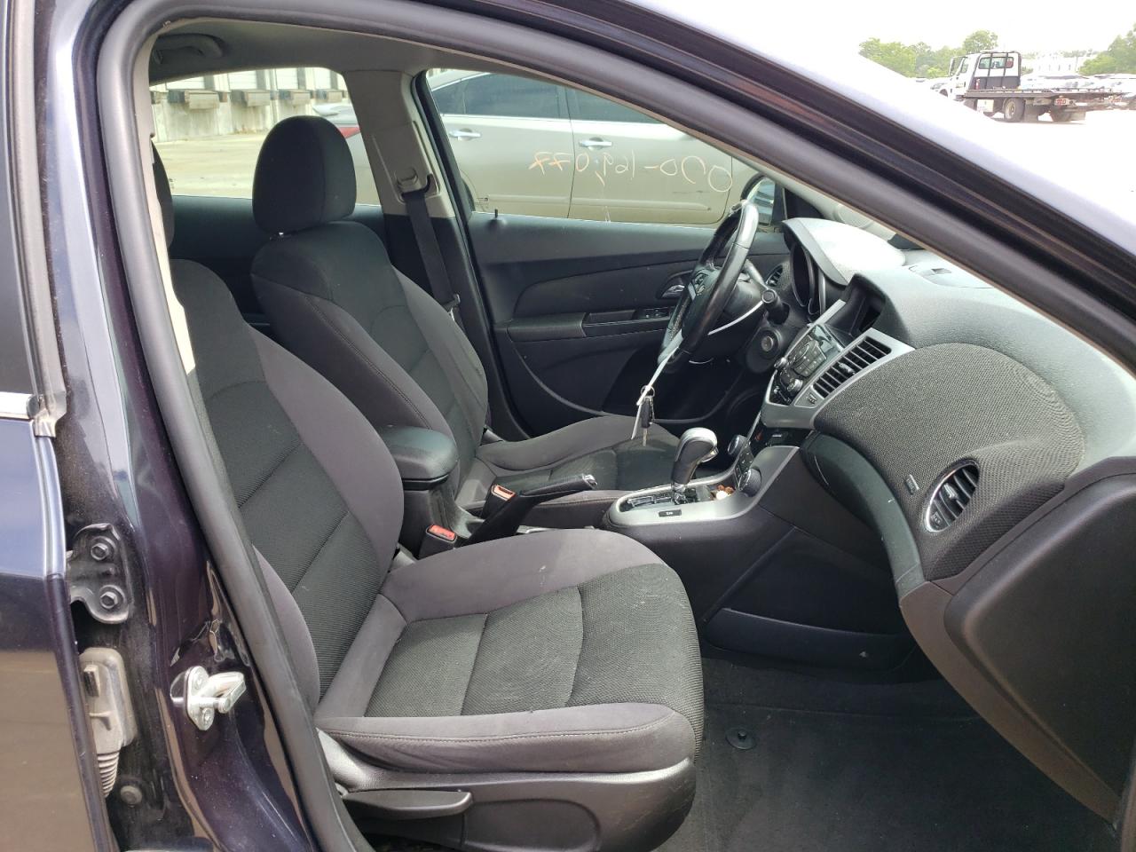 Photo 5 from auction – 2014 CHEVROLET CRUZE LT with VIN 1G1PC5SB6E7248097