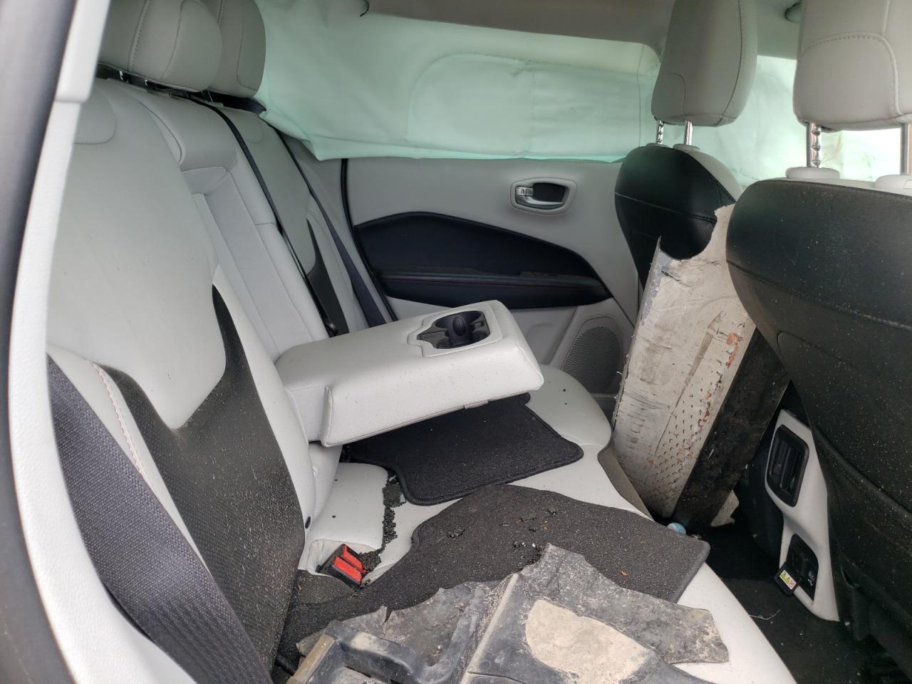 Photo 6 from auction – 2018 JEEP COMPASS LI with VIN 3C4NJDCB7JT354271