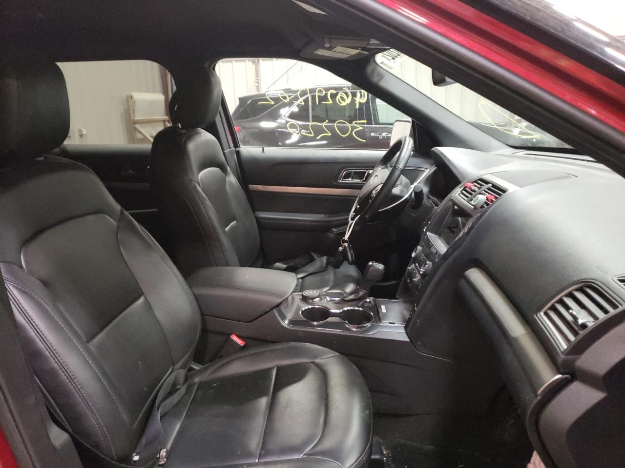 Photo 5 from auction – 2019 FORD EXPLORER X with VIN 1FM5K8D88KGA45403