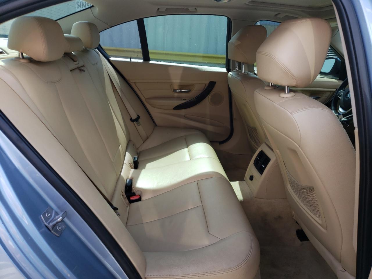 Photo 6 from auction – 2014 BMW 328 I with VIN WBA3A5C57EJ465128