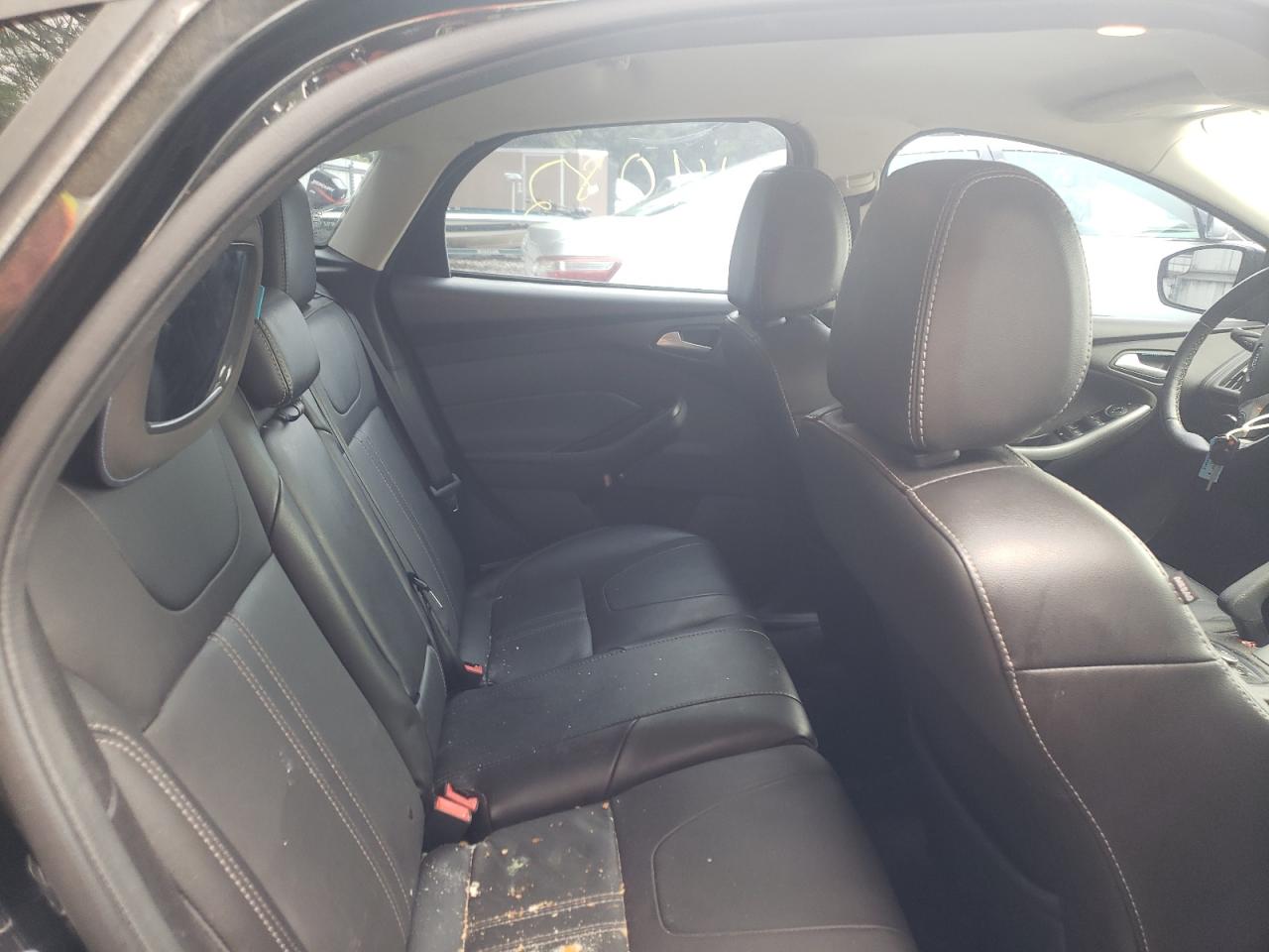 Photo 6 from auction – 2014 FORD FOCUS SE with VIN 1FADP3K23EL194712