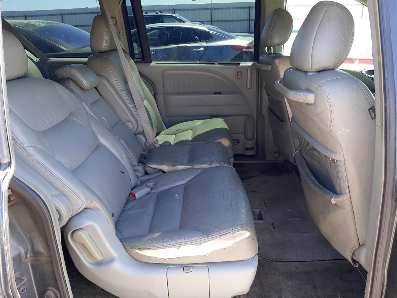 Photo 6 from auction – 2006 HONDA ODYSSEY EX with VIN 5FNRL387X6B006223
