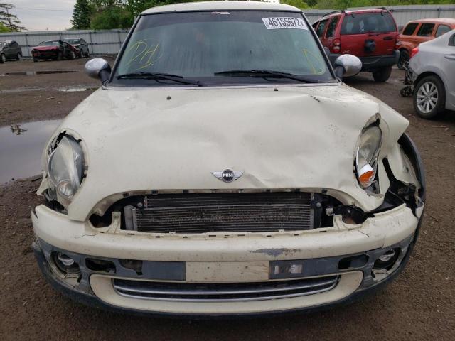 Photo 9 from auction – 2010 MINI COOPER with VIN WMWMF3C5XATU77332