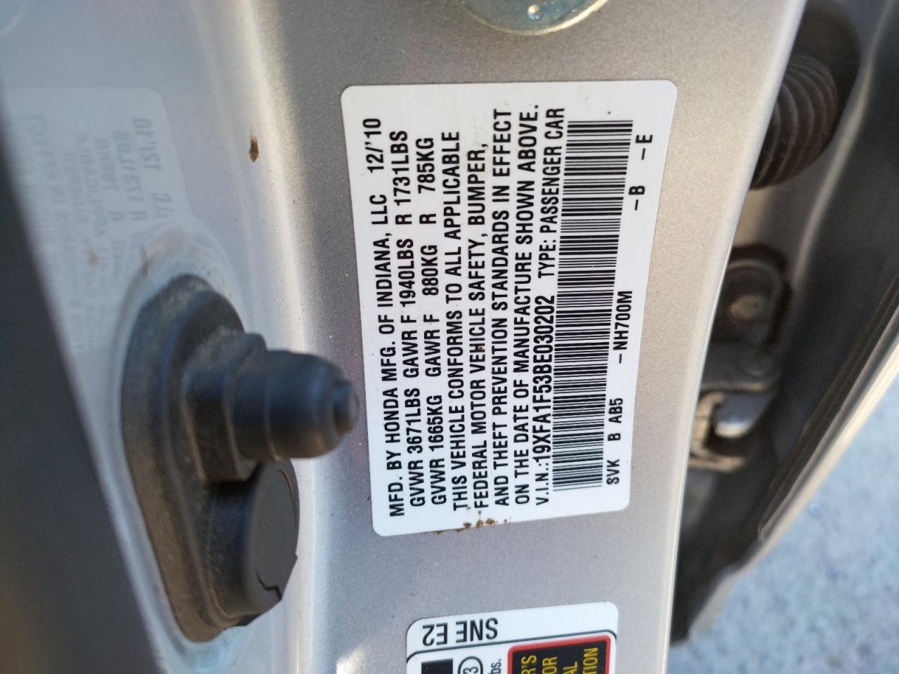 Photo 10 from auction – 2011 HONDA CIVIC LX with VIN 19XFA1F53BE030202