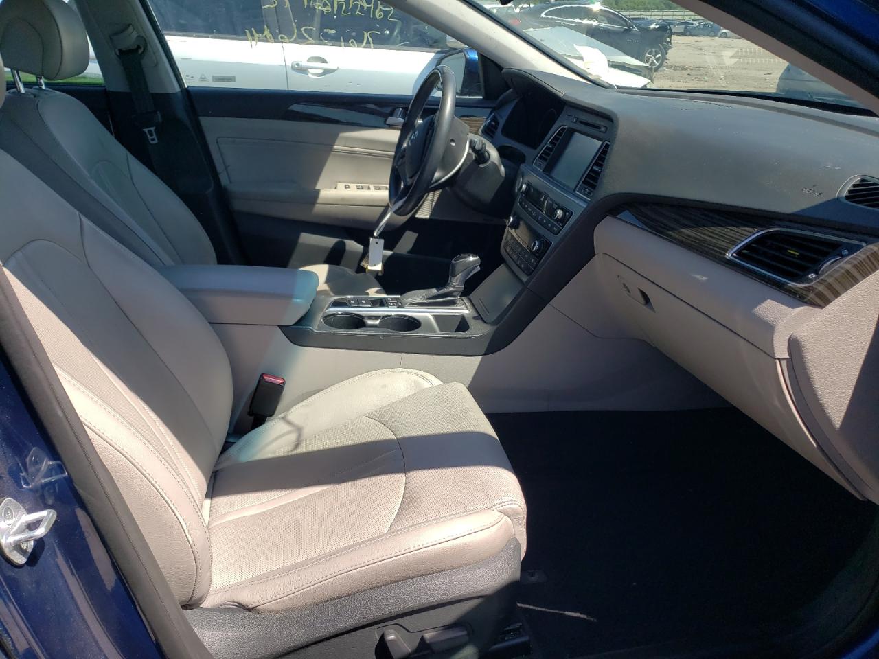 Photo 5 from auction – 2015 HYUNDAI SONATA SPO with VIN 5NPE34AF8FH019897