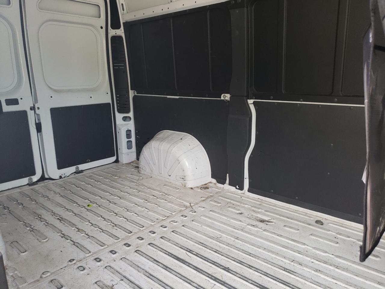Photo 6 from auction – 2019 RAM PROMASTER with VIN 3C6TRVBG9KE547716