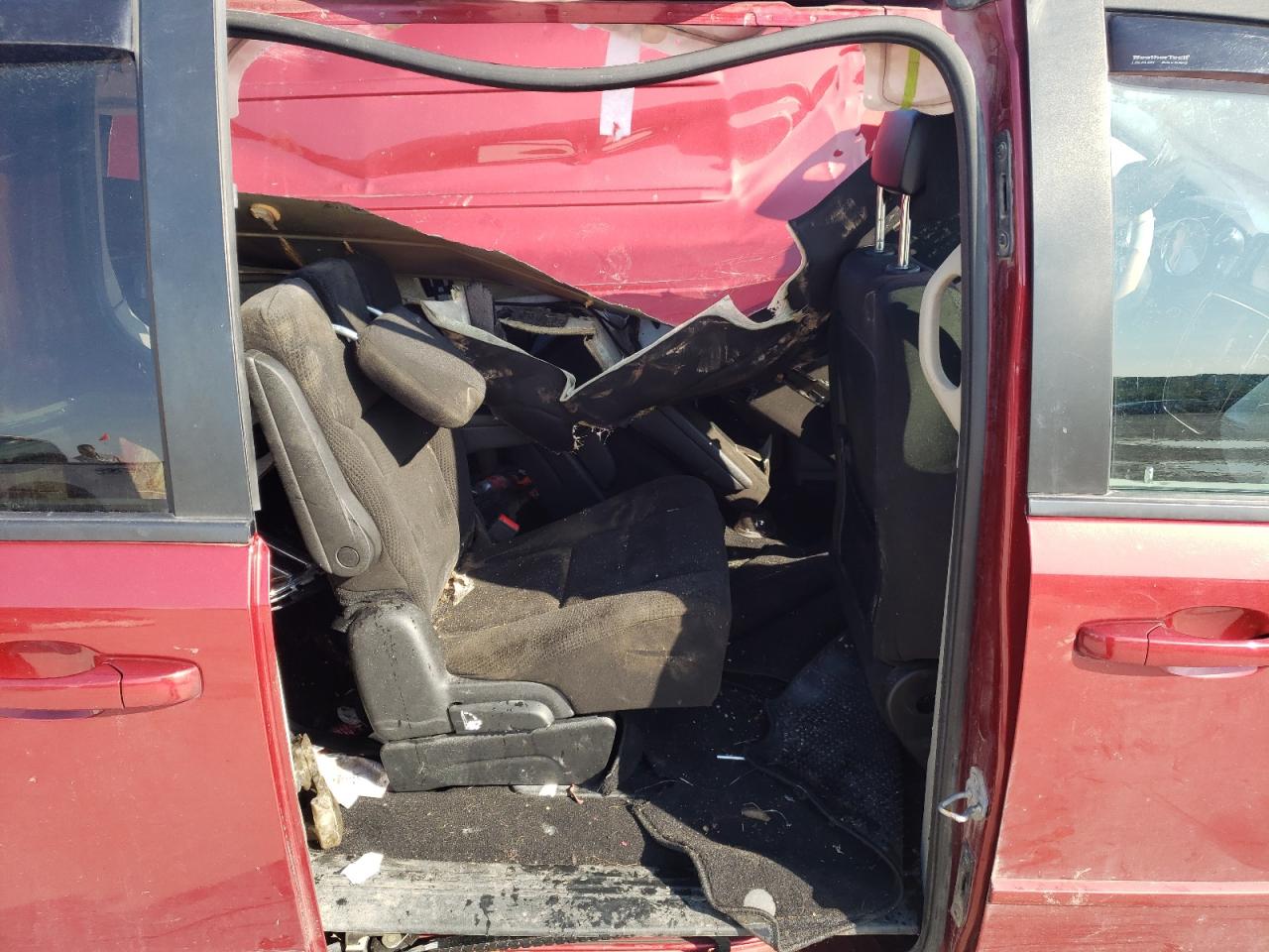 Photo 17 from auction – 2015 DODGE GRAND CARA with VIN 2C4RDGBG7FR750363