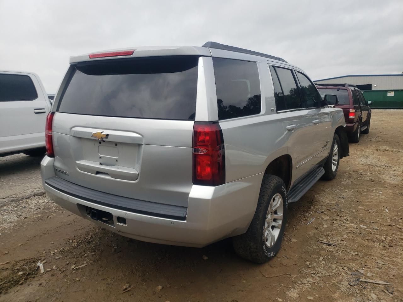 Photo 4 from auction – 2016 CHEVROLET TAHOE C150 with VIN 1GNSCAKC7GR131632