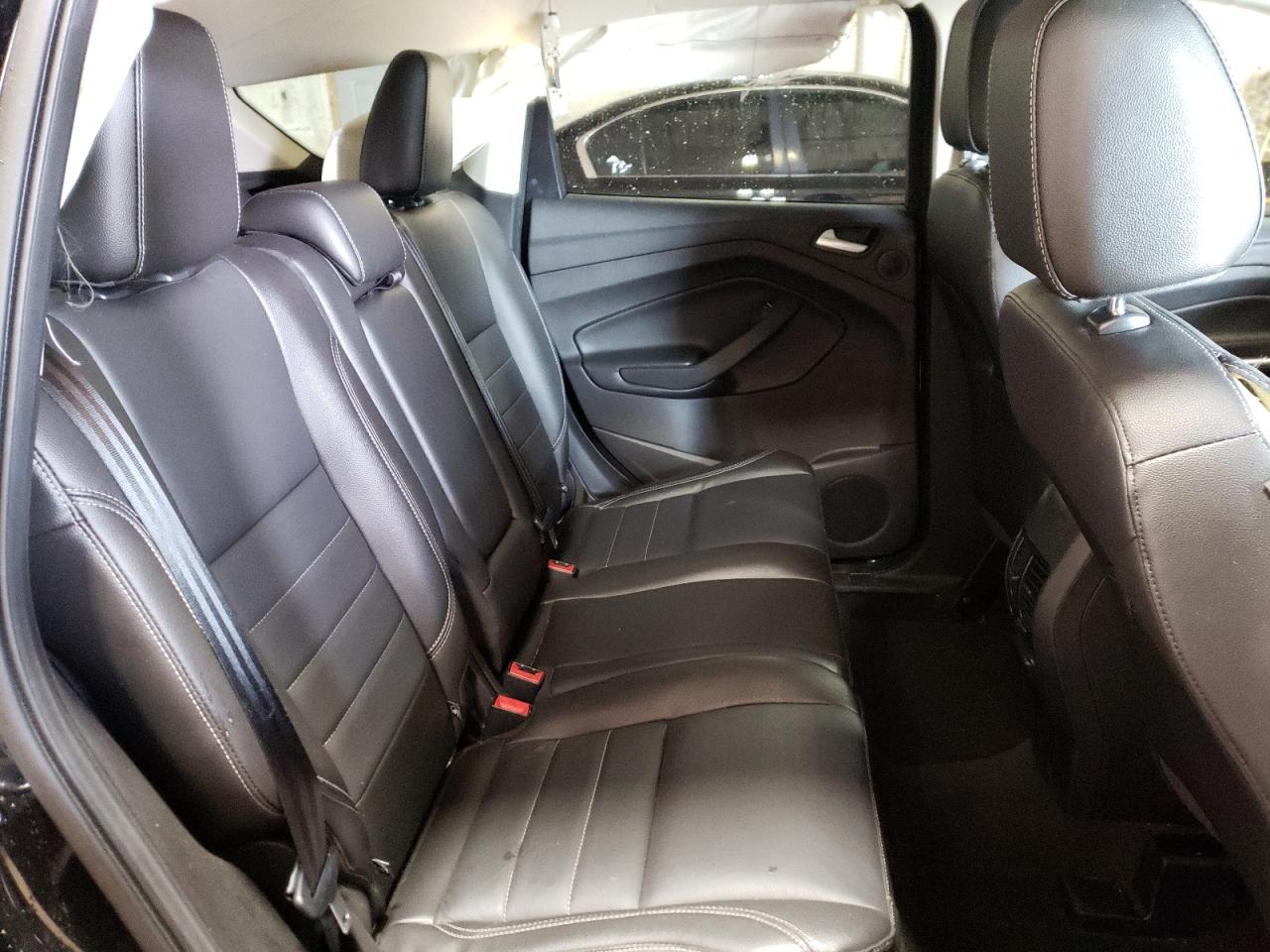 Photo 6 from auction – 2015 FORD ESCAPE SE with VIN 1FMCU9G93FUB67296