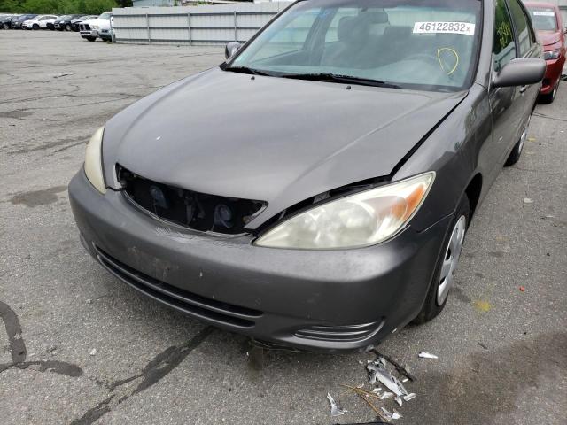 Photo 8 from auction – 2004 TOYOTA CAMRY LE with VIN 4T1BE32K44U904213