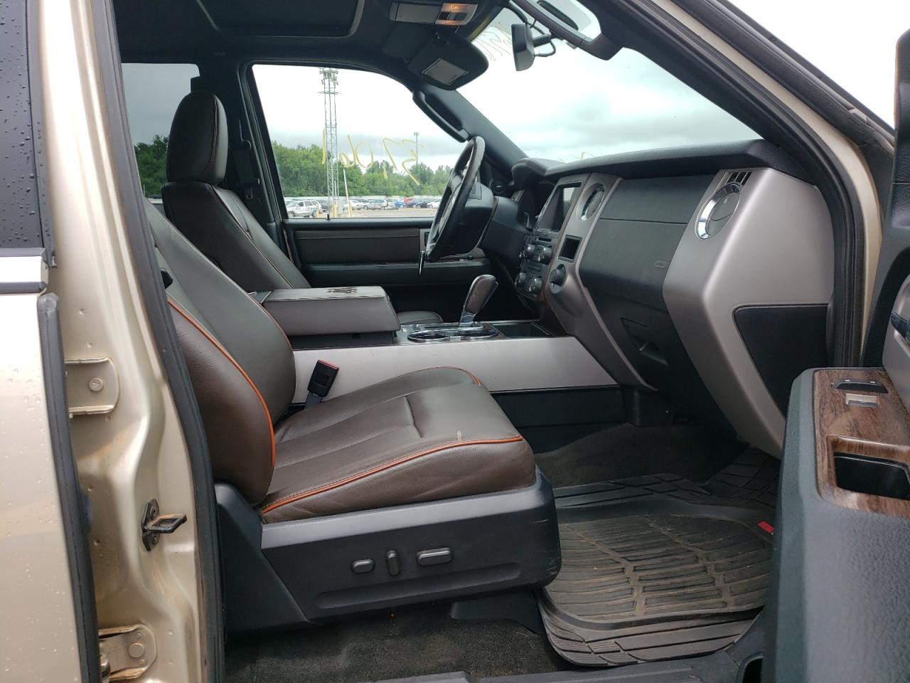 Photo 5 from auction – 2017 FORD EXPEDITION with VIN 1FMJU1HT8HEA72927