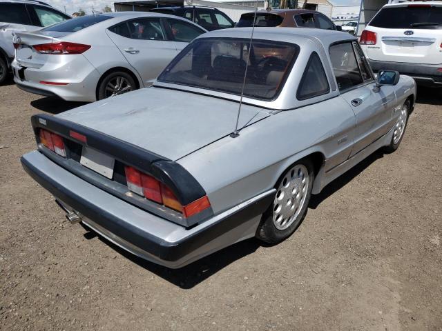 Photo 4 from auction – 1987 ALFA ROMEO SPIDER with VIN ZARBA5565H1052381