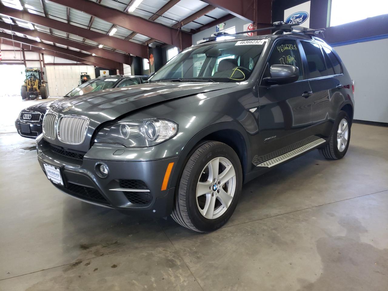 Photo 2 from auction – 2011 BMW X5 XDRIVE3 with VIN 5UXZW0C57BL658413