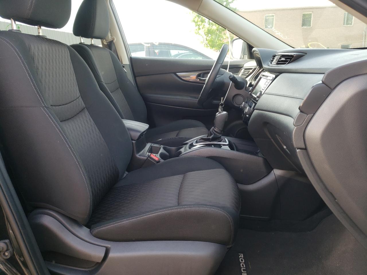 Photo 18 from auction – 2018 NISSAN ROGUE S with VIN KNMAT2MV7JP621175