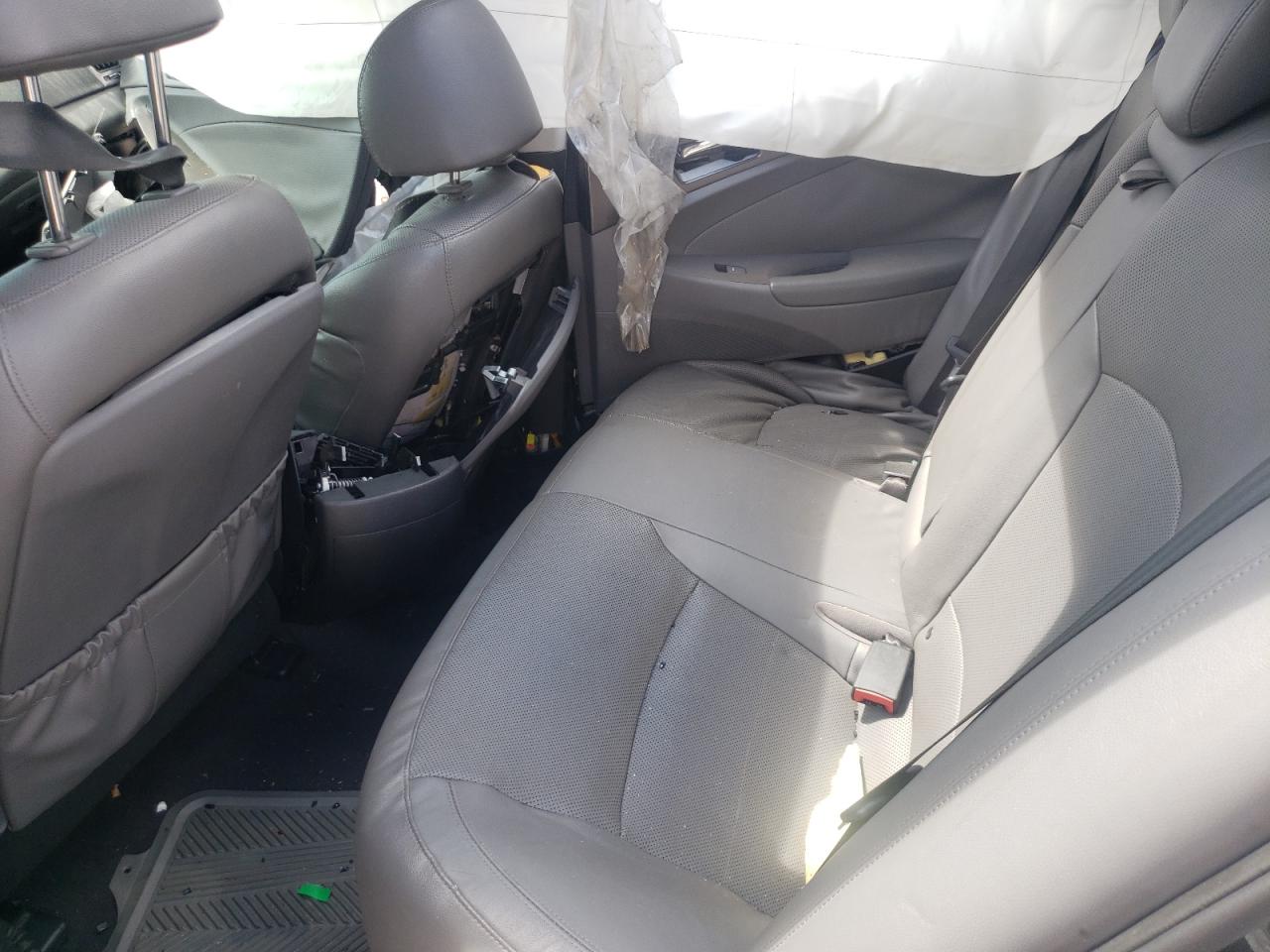 Photo 6 from auction – 2014 HYUNDAI SONATA HYB with VIN KMHEC4A46EA111980