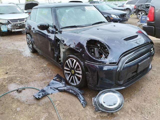 MINI COOPER SE 2022 with VIN WMW13DJ01N2P74252 - Photo from auction