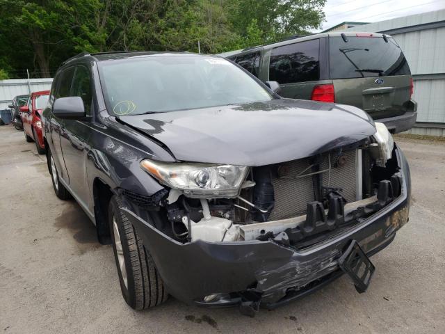 TOYOTA HIGHLANDER 2013 مع رقم تعريف المركبة 5TDBK3EH1DS209088 - صورة من المزاد