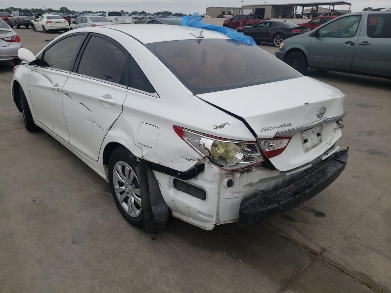 Photo 3 from auction – 2012 HYUNDAI SONATA GLS with VIN 5NPEB4AC3CH399171