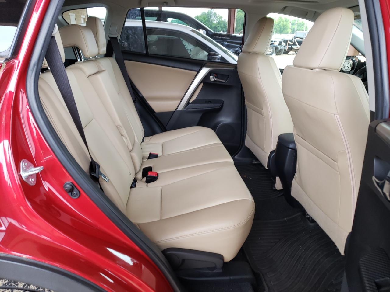 Photo 6 from auction – 2015 TOYOTA RAV4 LIMIT with VIN JTMYFREVXFD078457