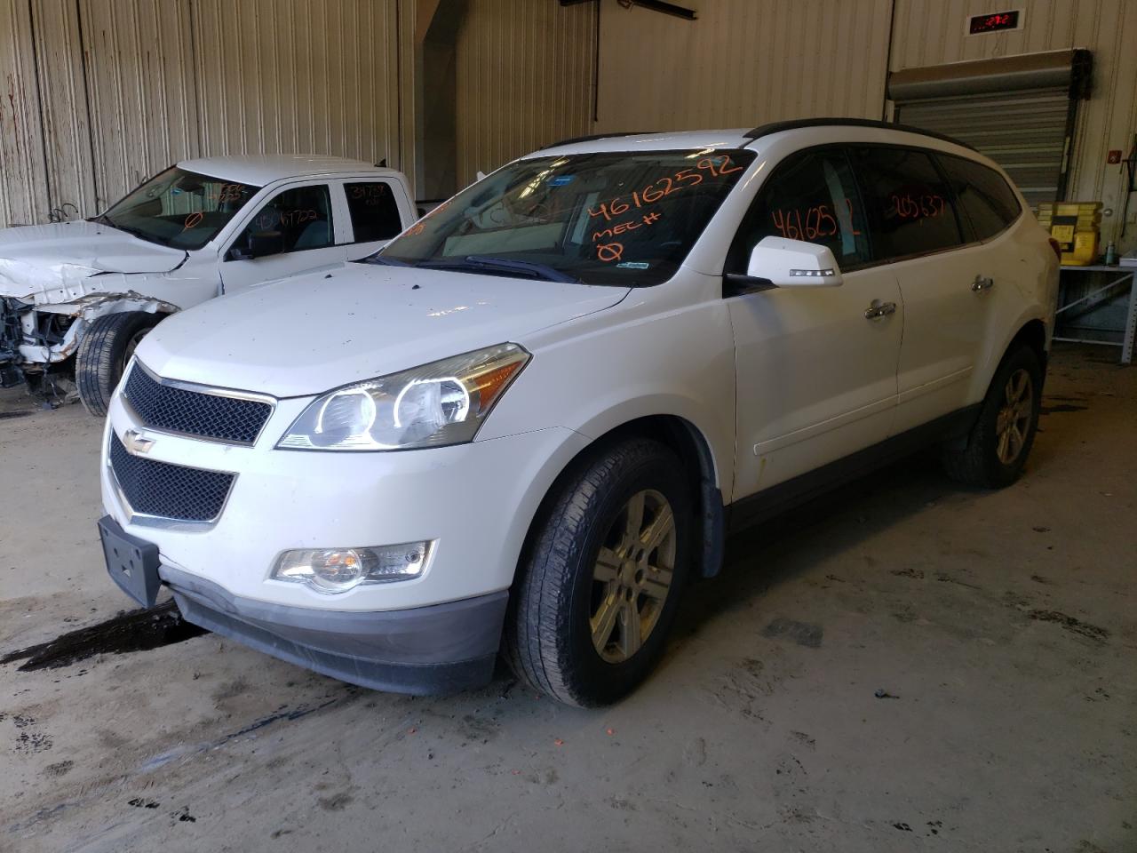 Photo 2 from auction – 2011 CHEVROLET TRAVERSE L with VIN 1GNKVGED5BJ320661